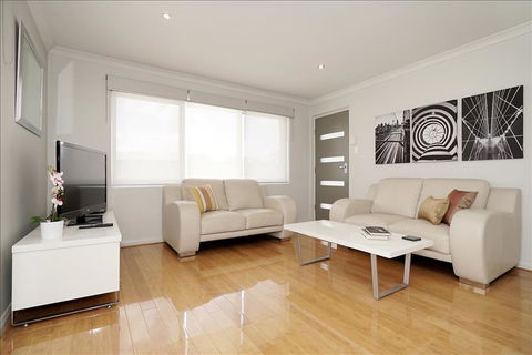 Applecross Riverside Apt - eAccommodation 3