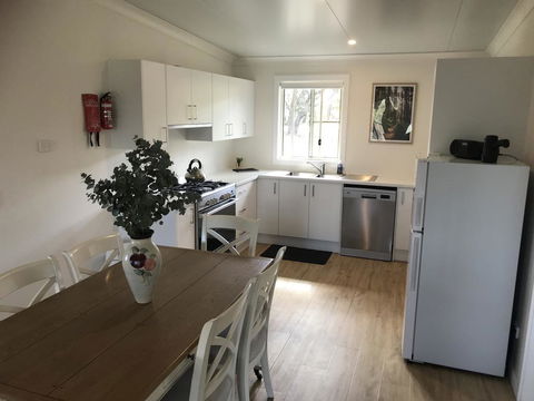 Arcadian Cabin - Southern Highlands River Retreat - eAccommodation 2