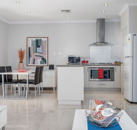 Ardross Short Stays - eAccommodation