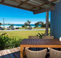 ArtHOUSE Beachfront Accommodation - eAccommodation