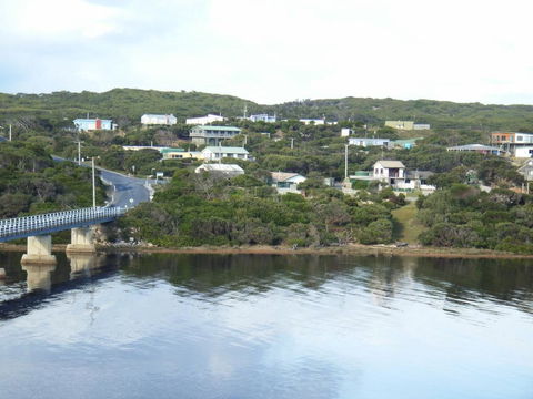 Arthur River Holiday Units - eAccommodation 1