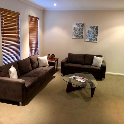 Ashington Gardens - eAccommodation 3