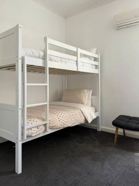 Luxury Stay In Williamstown - eAccommodation 1