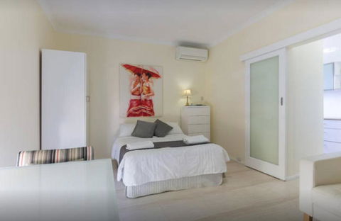 M102 West Perth Studio Apartment Near Kings Park - eAccommodation 1