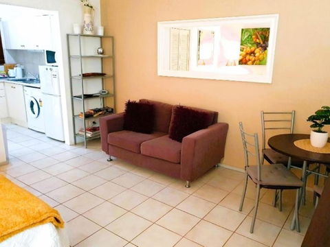 M104 West Perth Studio Apartment Near Kings Park - eAccommodation 0