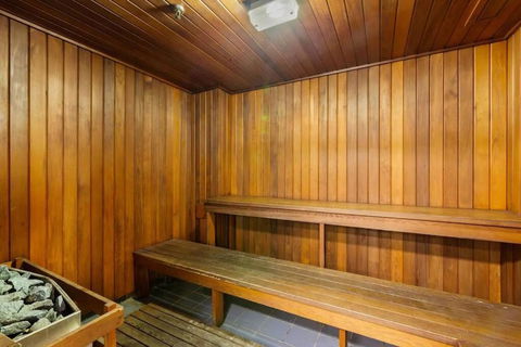MAN54 -Manly Magic Waterfront Retreat With Gym & Sauna - eAccommodation 1