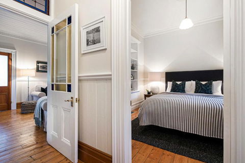 MARIGOLD COTTAGE Charming 1870s Central Daylesford Cottage - eAccommodation 1