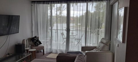 Marina View Apartment On The Maribyrnong River, Melbourne - eAccommodation 1