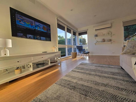 Meadow View Cottage - eAccommodation 3