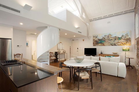 Mezzanine Magic, Bondi Junction - eAccommodation 1