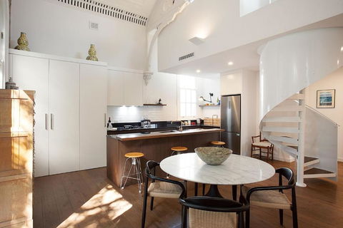 Mezzanine Magic, Bondi Junction - eAccommodation 3