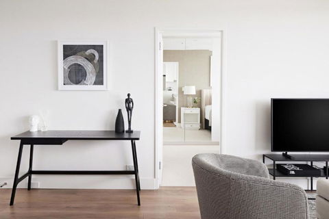 Modern Glamour I90 - eAccommodation 2