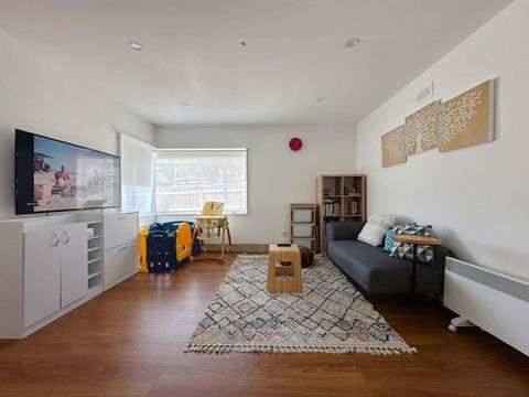 Montrose Lodge 10 Min To City & 20 Min To Airport - eAccommodation 0