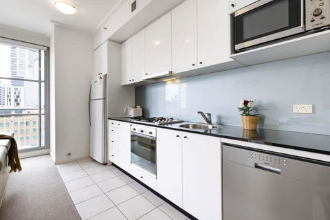 NEW! A Comfy & Stylish Apt Next To Darling Harbour - eAccommodation 3