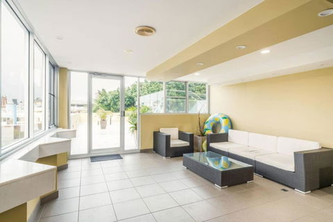 NEW! Ideal 1BR Beachside Studio With Pool - eAccommodation 2