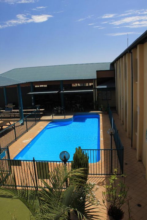Ningaloo Club Backpackers - eAccommodation 0