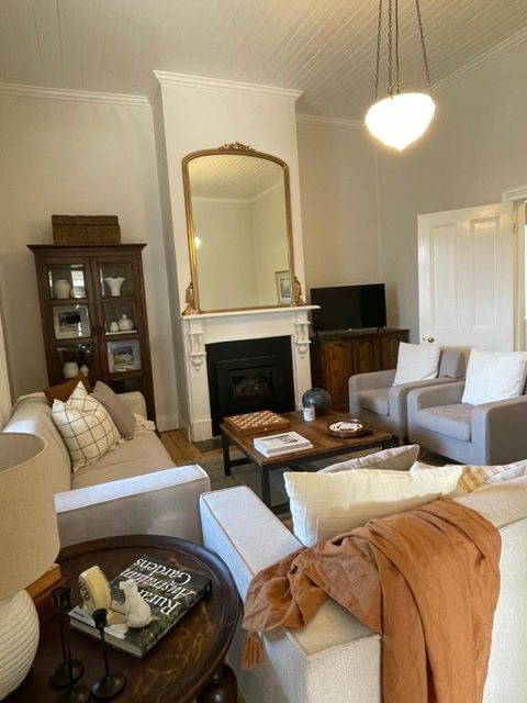 Oakview Country House Maffra - eAccommodation 1