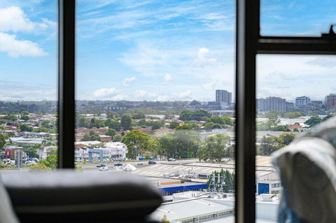 Olympic Park Stylish Apt With Gym Pool Good View - eAccommodation 1
