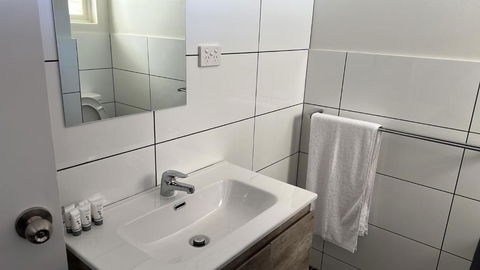 OUYEN MOTEL - eAccommodation 3