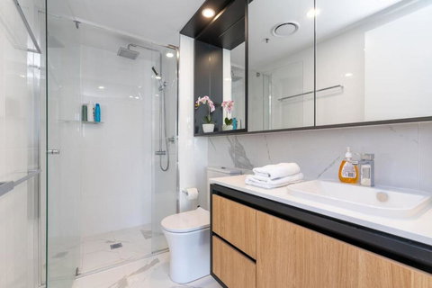 Park Avenue Apt In The Heart Of The City - eAccommodation 3