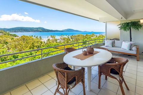 Poinciana Lodge - 2 Bedroom - On Hamilton Island By HIHA - eAccommodation 0