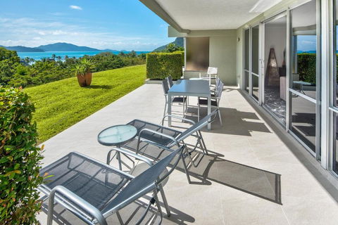 Poinciana Lodge - 3 Bedroom - On Hamilton Island By HIHA - eAccommodation 2