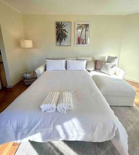 Perfect Manly Retreat, In The Heart Of Manly, Family & Couple Friendly Apartment With CAR SPOT - eAccommodation 3