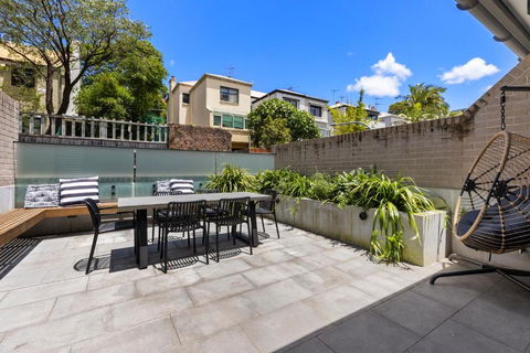 Perfect Vacation Home W Terrace & Private Garage - eAccommodation 1