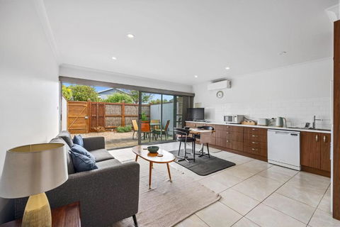 Petite Retreat - eAccommodation 2