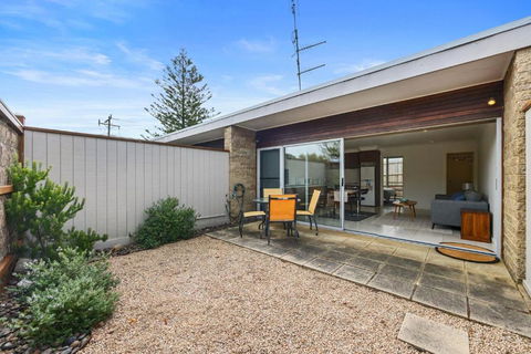 Petite Retreat - eAccommodation 0
