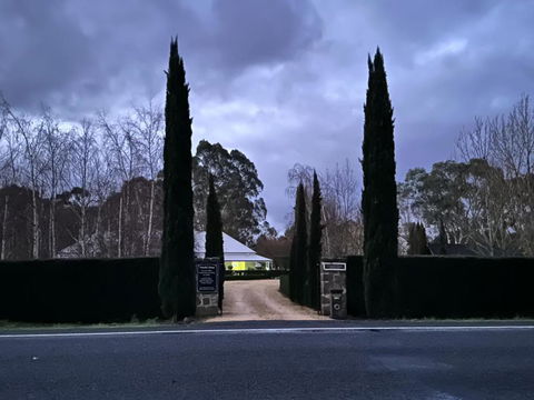 Petschel House - eAccommodation 0