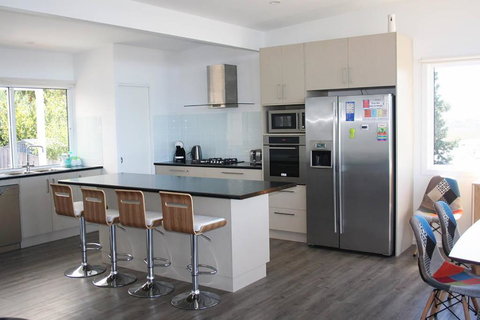 Primrose Sands Panorama - eAccommodation 3