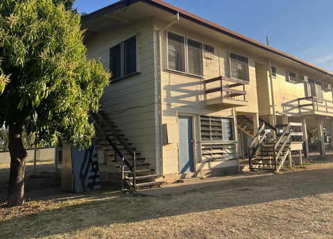 Q Lux Inn Emerald - eAccommodation 2