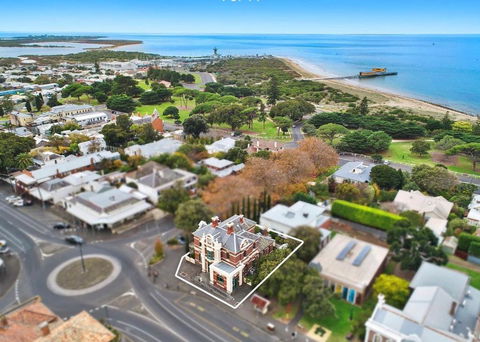 QPO QUEENSCLIFF - eAccommodation 1