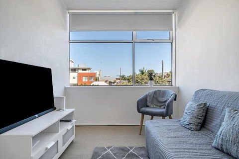 Quaint 1BD On The Doorstep Of Manly Beach - eAccommodation 0