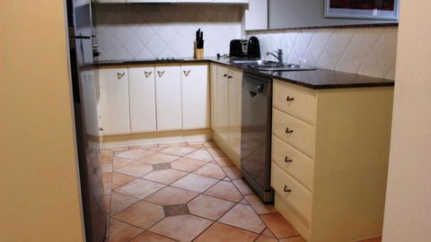 Quality Aquarius Apartment On The Beach! - eAccommodation 2
