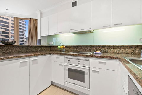 Quay West 2302 Self-Catering - eAccommodation 1