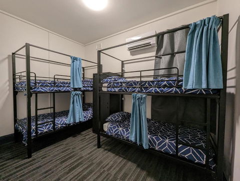 Queen Victoria Hostel - eAccommodation 1