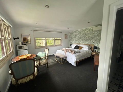 Rainy Hill Retreat - The Cottage - eAccommodation 2