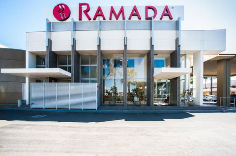 Ramada Hotel & Suites By Wyndham Cabramatta - eAccommodation 0