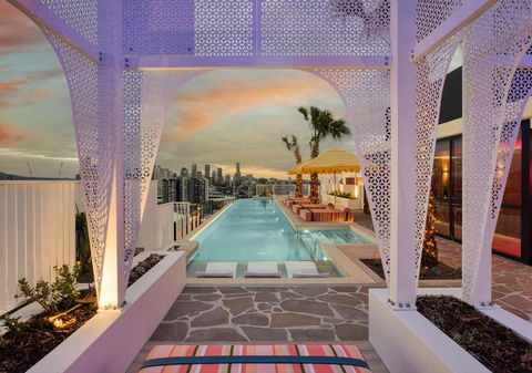 Rambla At South City SQ - eAccommodation 0