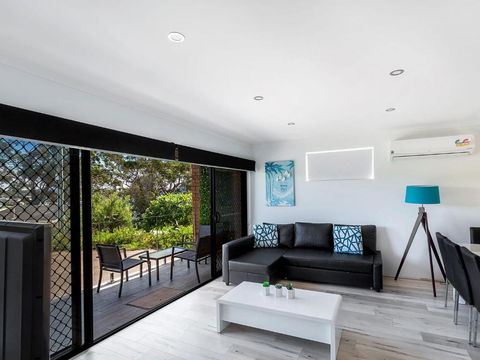 Randall Retreat 22A Randall Drive - eAccommodation 2