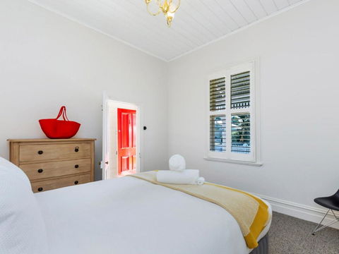 Red Door At Wishart - eAccommodation 1