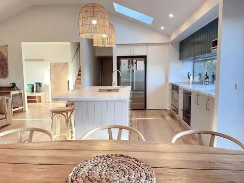 Red Hill Lane 5BedroomVineyard&RuralValleyViews - eAccommodation 2