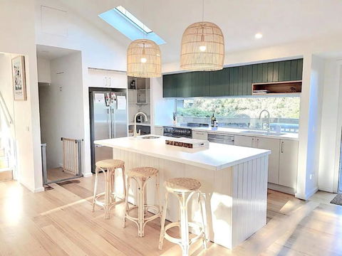 Red Hill Lane 5BedroomVineyard&RuralValleyViews - eAccommodation 1