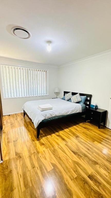Quiet Family Townhouse In Wollongong CBD - eAccommodation 2