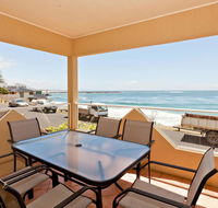 Avalon 2- uninterrupted views- almost on the beach - eAccommodation