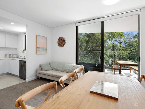 Avoca Beach Pad- 210/14-18 Cape Three Points Rd - eAccommodation 2