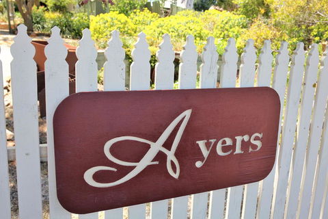 Ayers Burra - eAccommodation 0