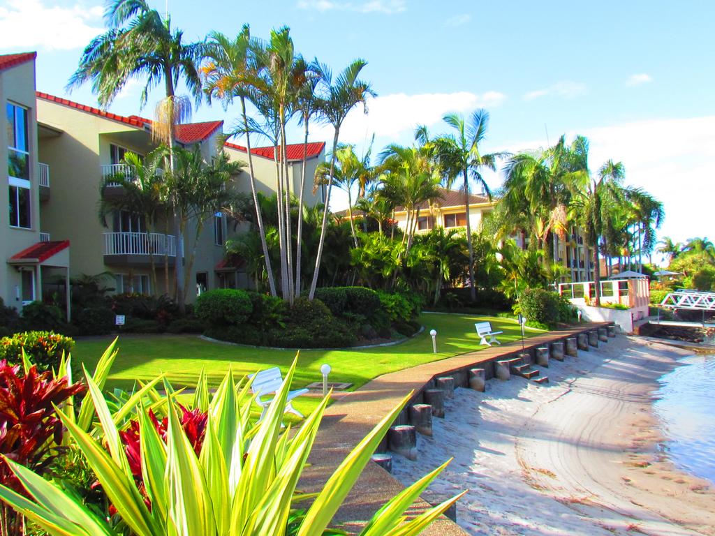 Runaway Bay QLD eAccommodation